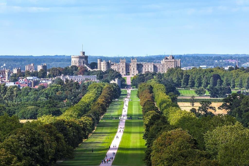 Beautiful Windsor 2 Bed, Perfect Location, 5 Mins Walk To Centre, Free Parking, Legoland, Ascot Apartment Exterior foto